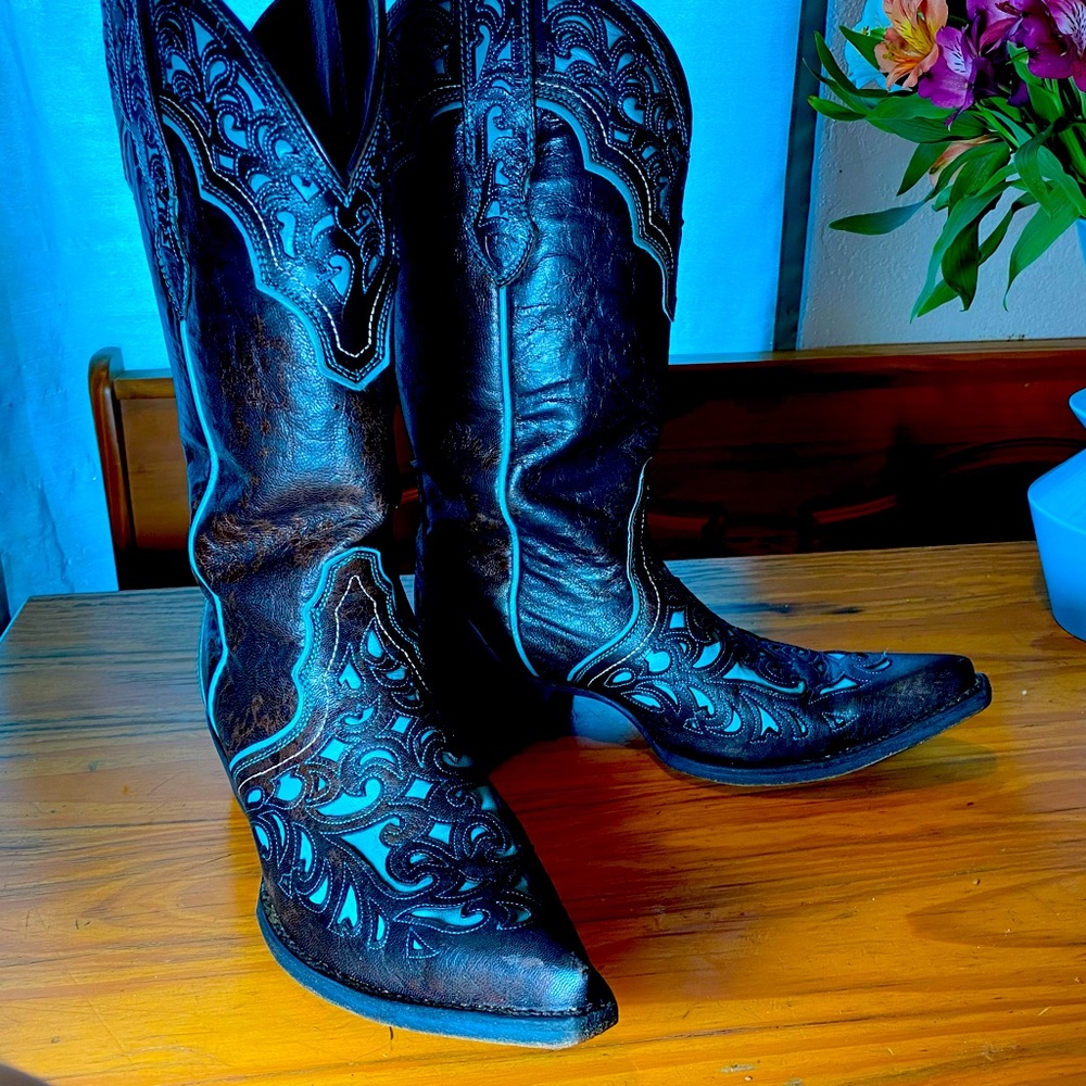 Ariat Ladies Cowboy Boots 8.5